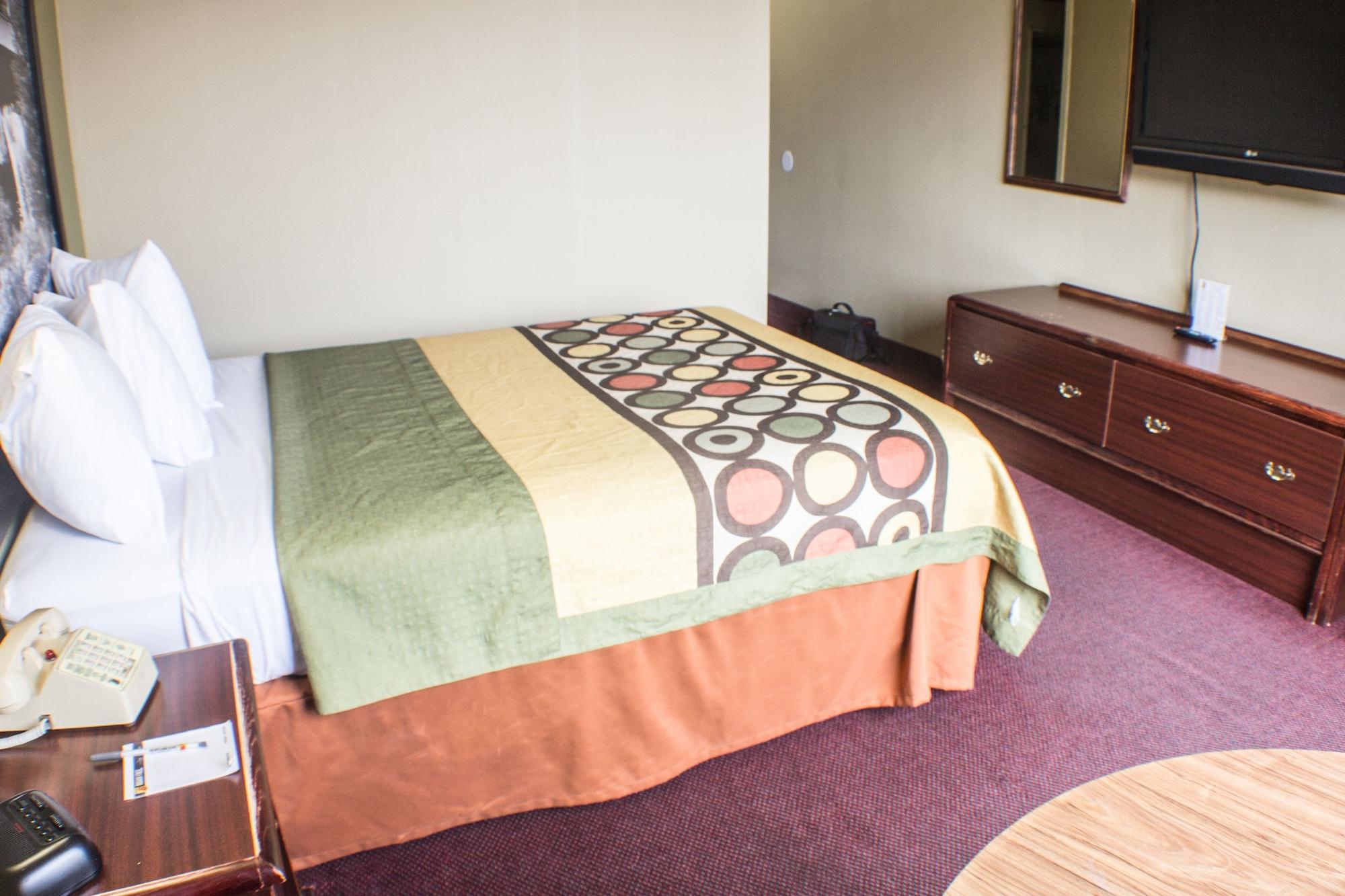 Hotel Super 8 By Wyndham Erie/I 90 Esterno foto