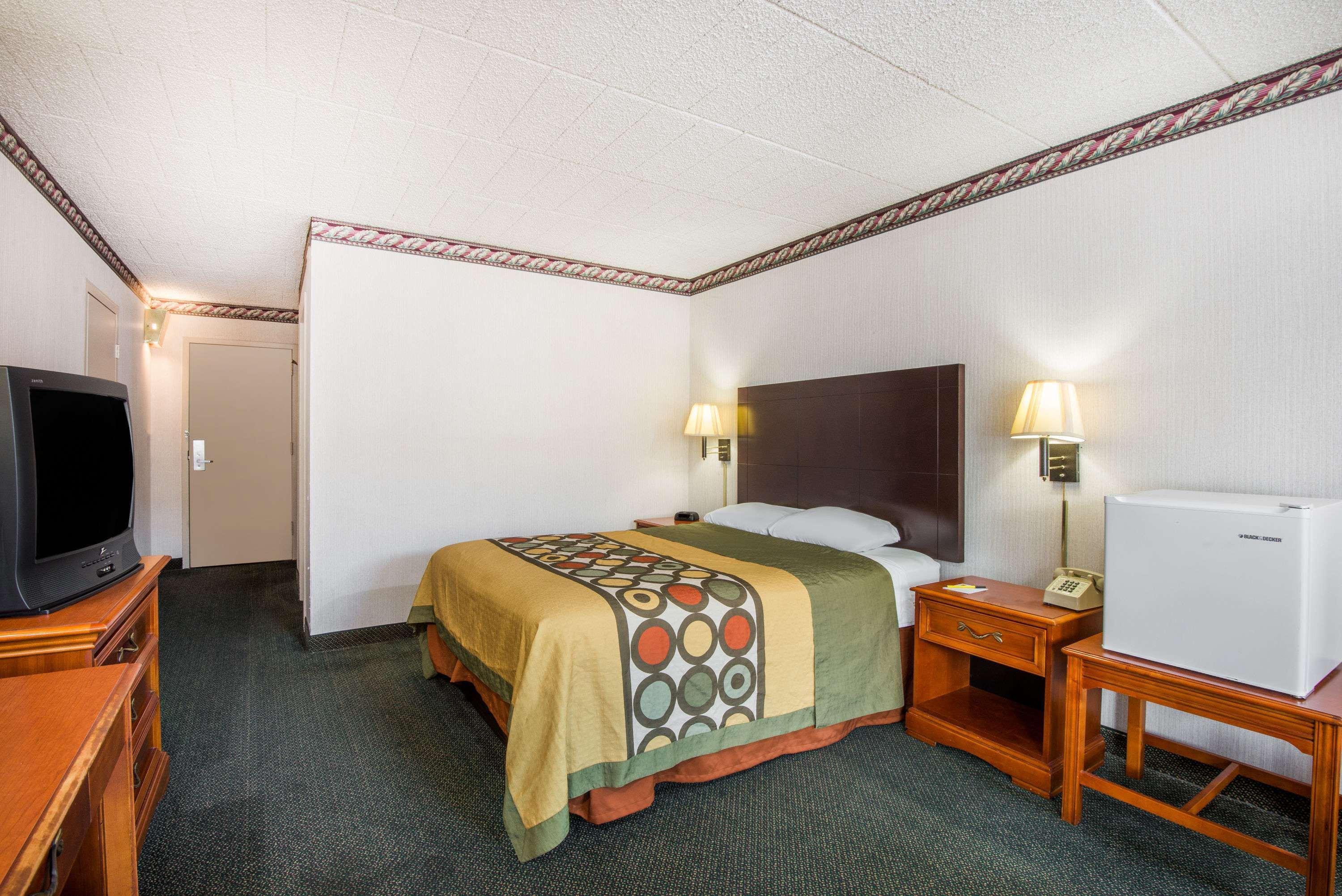 Hotel Super 8 By Wyndham Erie/I 90 Esterno foto