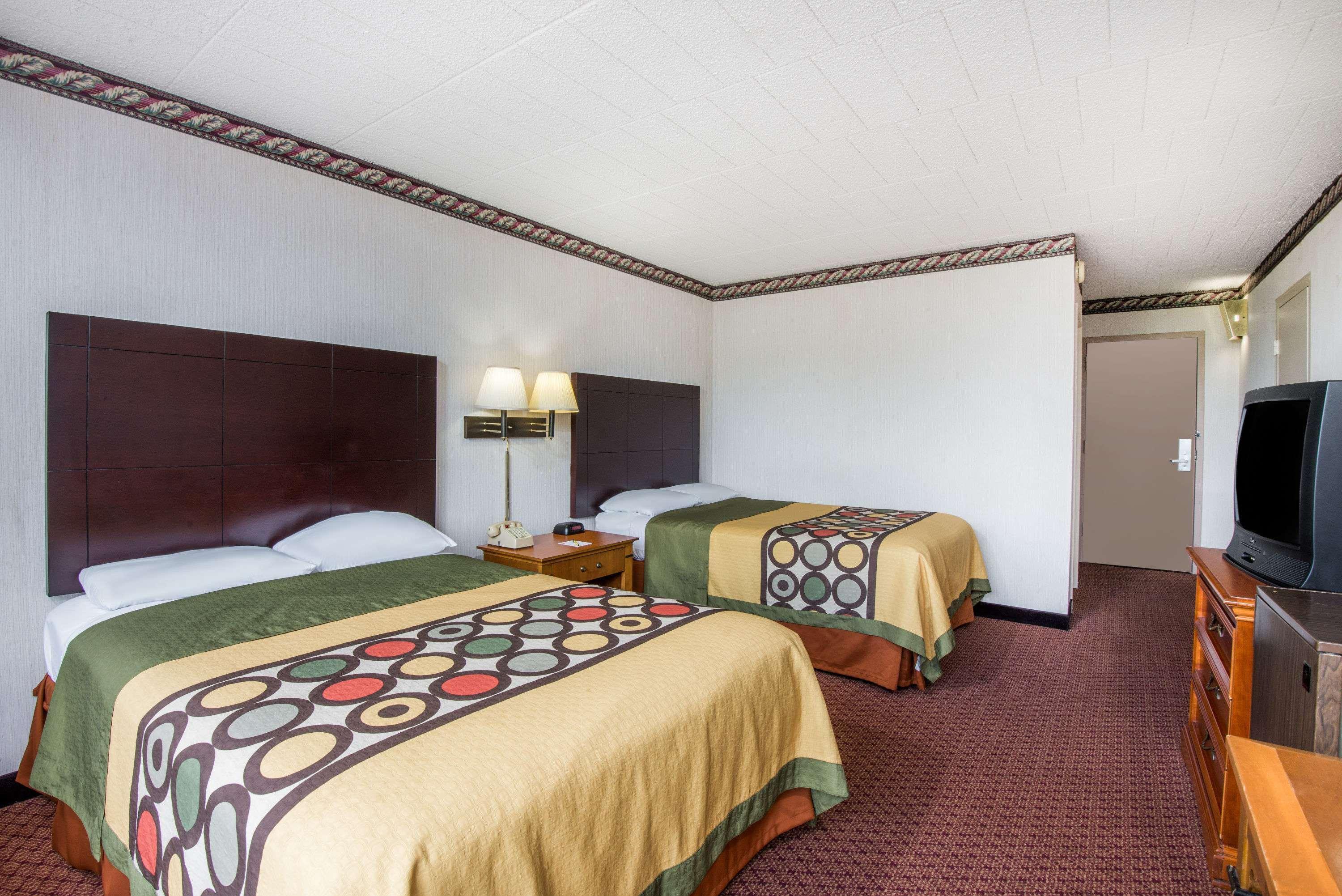 Hotel Super 8 By Wyndham Erie/I 90 Esterno foto