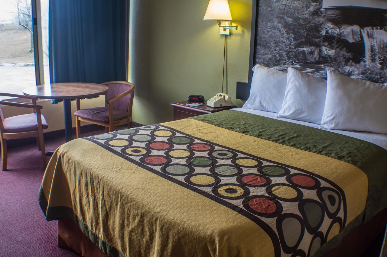 Hotel Super 8 By Wyndham Erie/I 90 Esterno foto