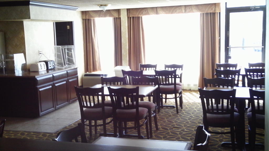 Hotel Super 8 By Wyndham Erie/I 90 Esterno foto